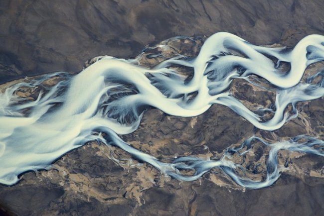 Захватывающие образы исландских рек
