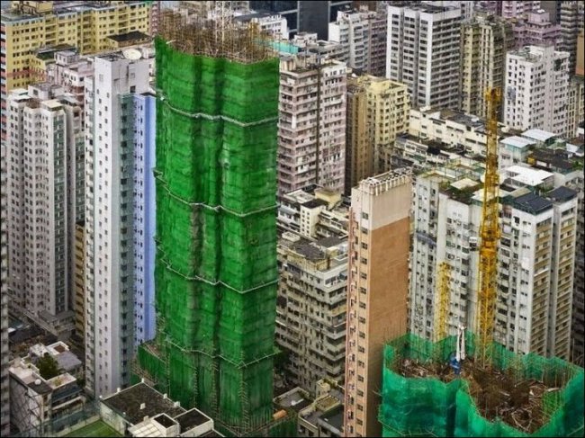 Разноцветные стройки Сингапура