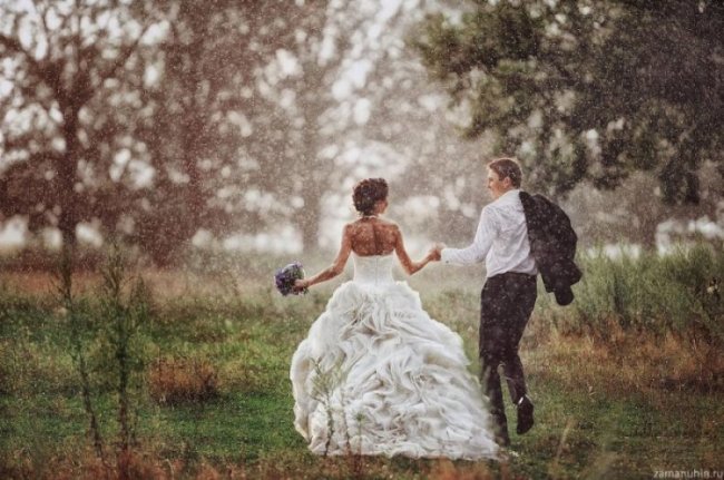 Дождь для свадьбы не помеха!