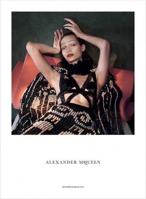 Рекламная кампания Alexander McQueen