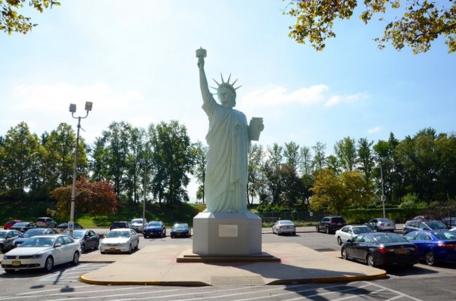 Статуя Свободы и её многочисленные копии: удачные и не совсем