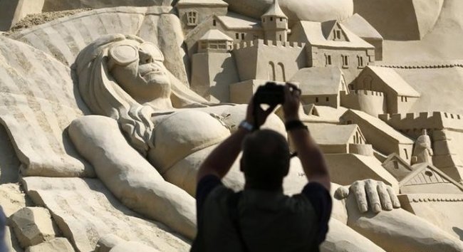 В Германии соорудили самый высокий песочный замок