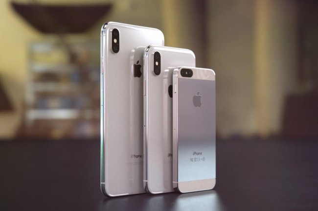 В интернете опубликованы фотографии трёх ожидаемых моделей iPhone в 2018 году