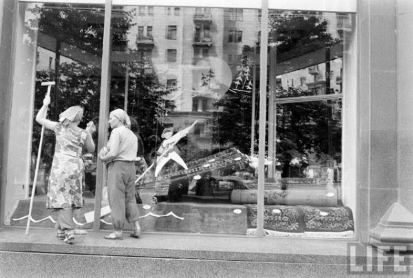 1960 год в витринах московских магазинов