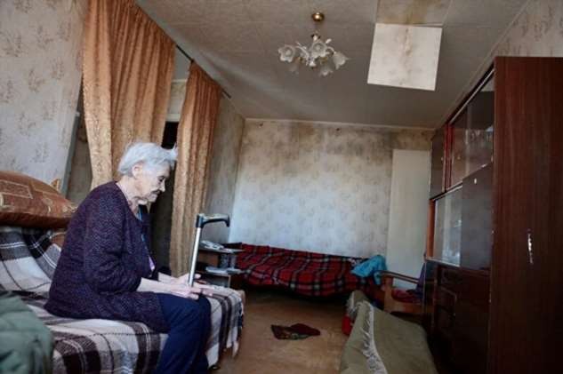 В Челябинске старую хрущевку с пенсионерами затопило кипятком (5 фото)