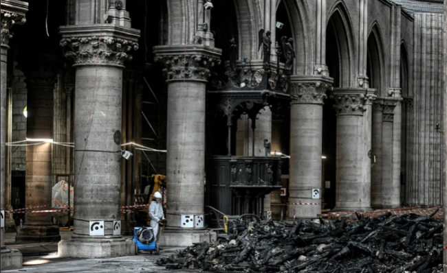 Как идет восстановление Нотр-Дам де Пари после пожара (6 фото)