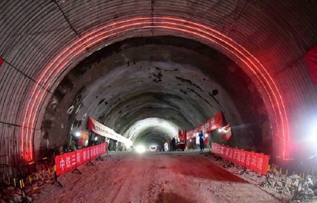 Куда Китай строит 127-километровый подводный тоннель 